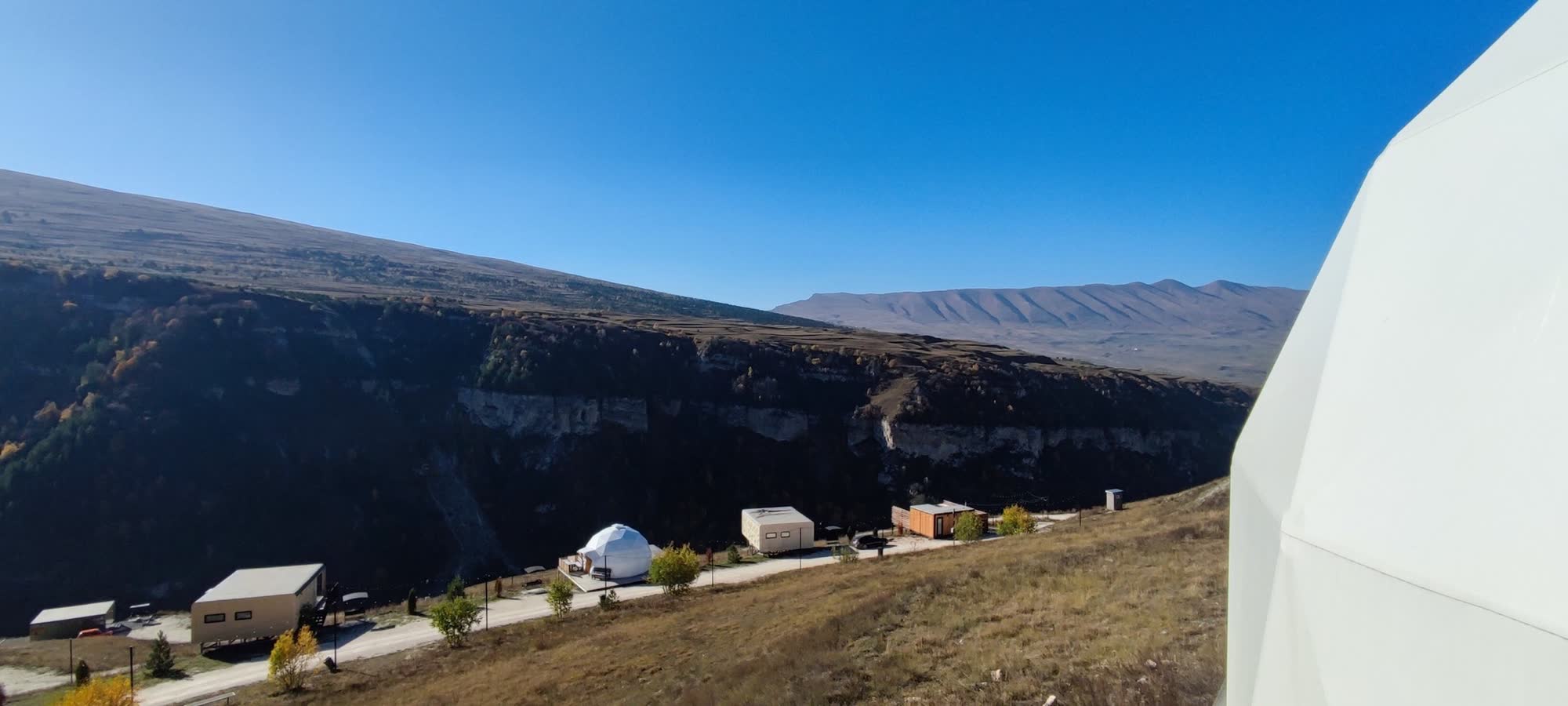 Глэмпинг на краю каньона